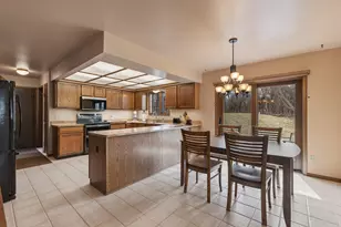 W275S4411 Green Country Rd, Waukesha, WI 53189 - Photo 10