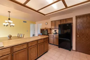 W275S4411 Green Country Rd, Waukesha, WI 53189 - Photo 8