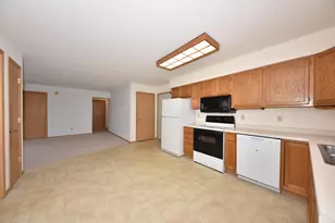 638 Beaus Bay, Slinger, WI 53086 - Photo 4