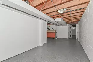 1023 W Glenn Dr, Waukesha, WI 53188 - Photo 26