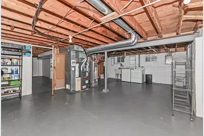 1023 W Glenn Dr, Waukesha, WI 53188 - Photo 28