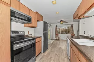 1023 W Glenn Dr, Waukesha, WI 53188 - Photo 12