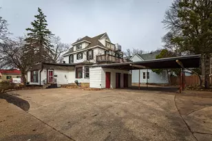 931 16th St, La Crosse, WI 54601 - Photo 1