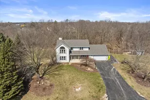 3256 Evergreen Ct, Richfield, WI 53076 - Photo 46