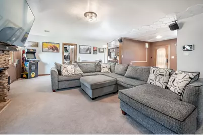 8427 N 64th St, Brown Deer, WI 53223 - Photo 6