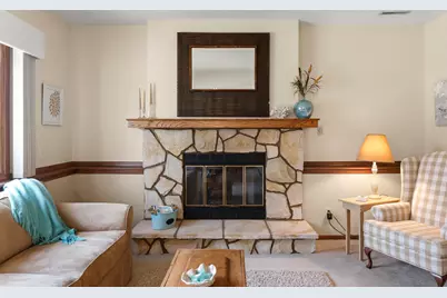 6461 S Crabapple Ct #2, Oak Creek, WI 53154 - Photo 16