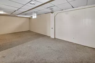 6950 N Green Bay Ave, Glendale, WI 53209 - Photo 32