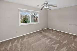 6950 N Green Bay Ave, Glendale, WI 53209 - Photo 26