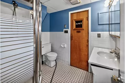 6950 N Green Bay Ave, Glendale, WI 53209 - Photo 36