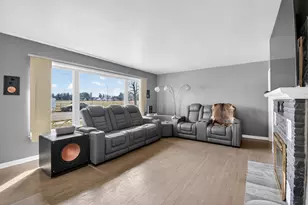 3414 21st St, Racine, WI 53405 - Photo 8