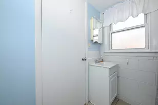 1110 Harmony Dr, Racine, WI 53402 - Photo 18