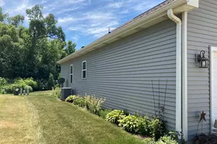 140 N Wild Flower Ln, Elkhorn, WI 53121 - Photo 26