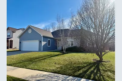 140 N Wild Flower Ln, Elkhorn, WI 53121 - Photo 1