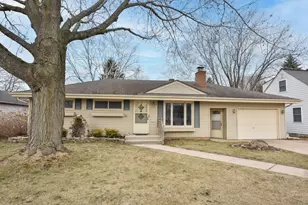 1115 2nd Ave, Grafton, WI 53024 - Photo 1