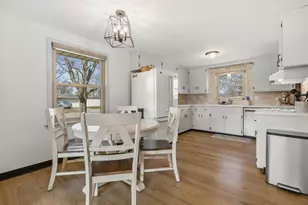 2424 24th St, Kenosha, WI 53140 - Photo 8