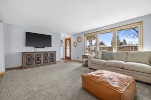 2424 24th St, Kenosha, WI 53140 - Photo 6