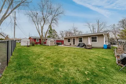 5623  Bentwood Ln, Greendale, WI 53129 - Photo 26