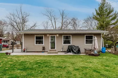 5623  Bentwood Ln, Greendale, WI 53129 - Photo 24