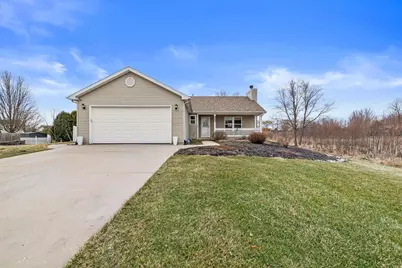 1157  Bluestem Ct, Elkhorn, WI 53121 - Photo 34