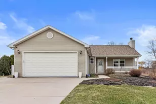 1157 Bluestem Ct, Elkhorn, WI 53121 - Photo 1
