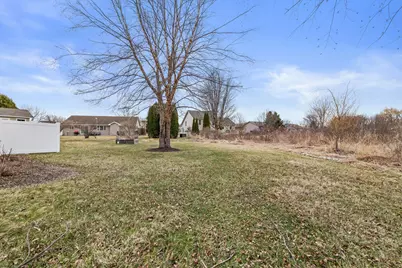 1157  Bluestem Ct, Elkhorn, WI 53121 - Photo 30