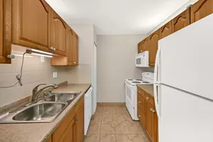 2200 W Good Hope Rd, Glendale, WI 53209 - Photo 4