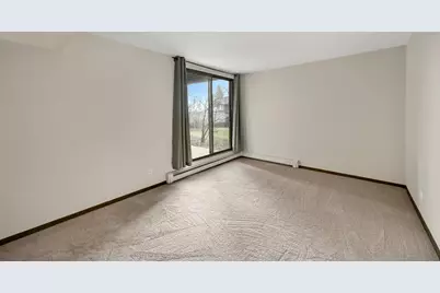 2200 W Good Hope Rd #117, Glendale, WI 53209 - Photo 6