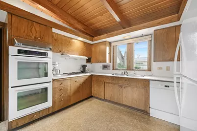 8925 N Maitland Rd, Bayside, WI 53217 - Photo 8