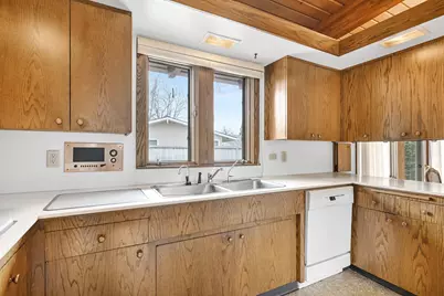 8925 N Maitland Rd, Bayside, WI 53217 - Photo 10