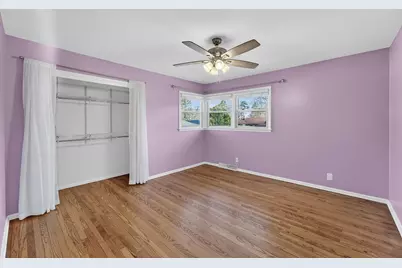 4604 W Dunwood Rd, Brown Deer, WI 53223 - Photo 8