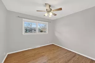 4604 W Dunwood Rd, Brown Deer, WI 53223 - Photo 10