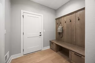 N66W21193 Sweet Clover Dr, Menomonee Falls, WI 53051 - Photo 38