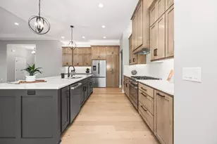 N66W21193 Sweet Clover Dr, Menomonee Falls, WI 53051 - Photo 12