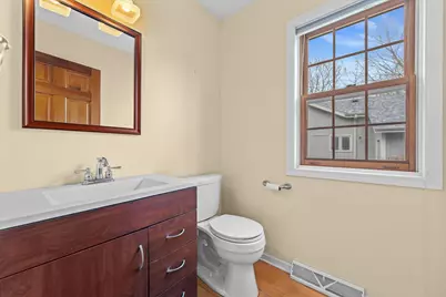 1365  Poplar Ridge Ct, Brookfield, WI 53045 - Photo 16