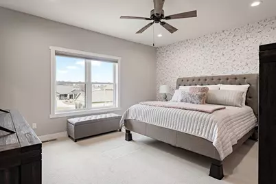 614  Forest View Dr, Holmen, WI 54636 - Photo 10