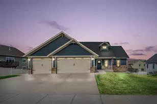 614 Forest View Dr, Holmen, WI 54636 - Photo 1