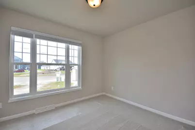 W197N5308  Lodgepole Ct, Menomonee Falls, WI 53051 - Photo 2