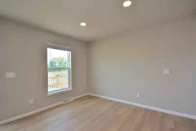 W197N5308  Lodgepole Ct, Menomonee Falls, WI 53051 - Photo 14