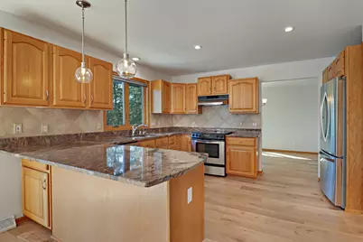 201  Karyl St, Burlington, WI 53105 - Photo 10