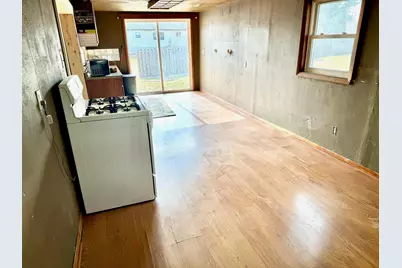 205  Juneau St, Lowell, WI 53557 - Photo 8