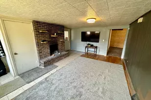 205 Juneau St, Lowell, WI 53557 - Photo 4