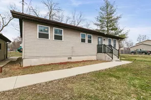 W882 Hyacinth Rd, Bloomfield, WI 53128 - Photo 2