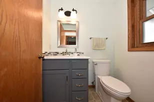 N105W16136 Brook Hollow Dr, Germantown, WI 53022 - Photo 14