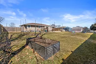 7101 W Van Norman Ave, Greenfield, WI 53220 - Photo 20