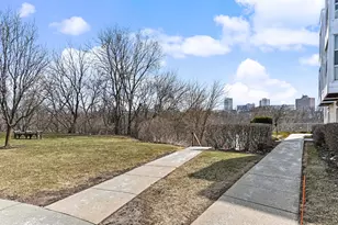 2175 N Riverboat Rd, Milwaukee, WI 53212 - Photo 8