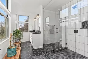 2175 N Riverboat Rd, Milwaukee, WI 53212 - Photo 32