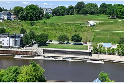 2175 N Riverboat Rd, Milwaukee, WI 53212 - Photo 46