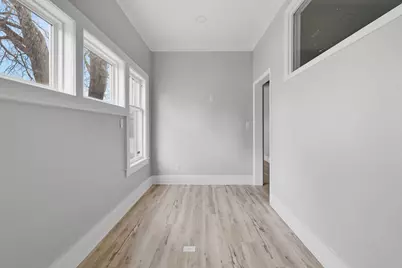 723  Clinton St, Waukesha, WI 53186 - Photo 10