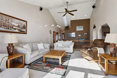 978 N Dewey Ave, Jefferson, WI 53549 - Photo 12