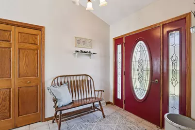 978 N Dewey Ave, Jefferson, WI 53549 - Photo 4